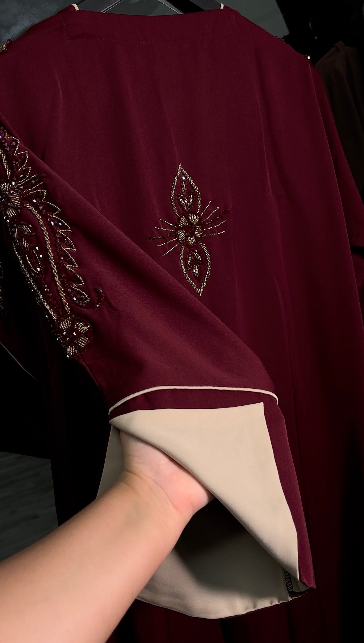 ABAYA TESNIM BORDEAUX ET BEIGE