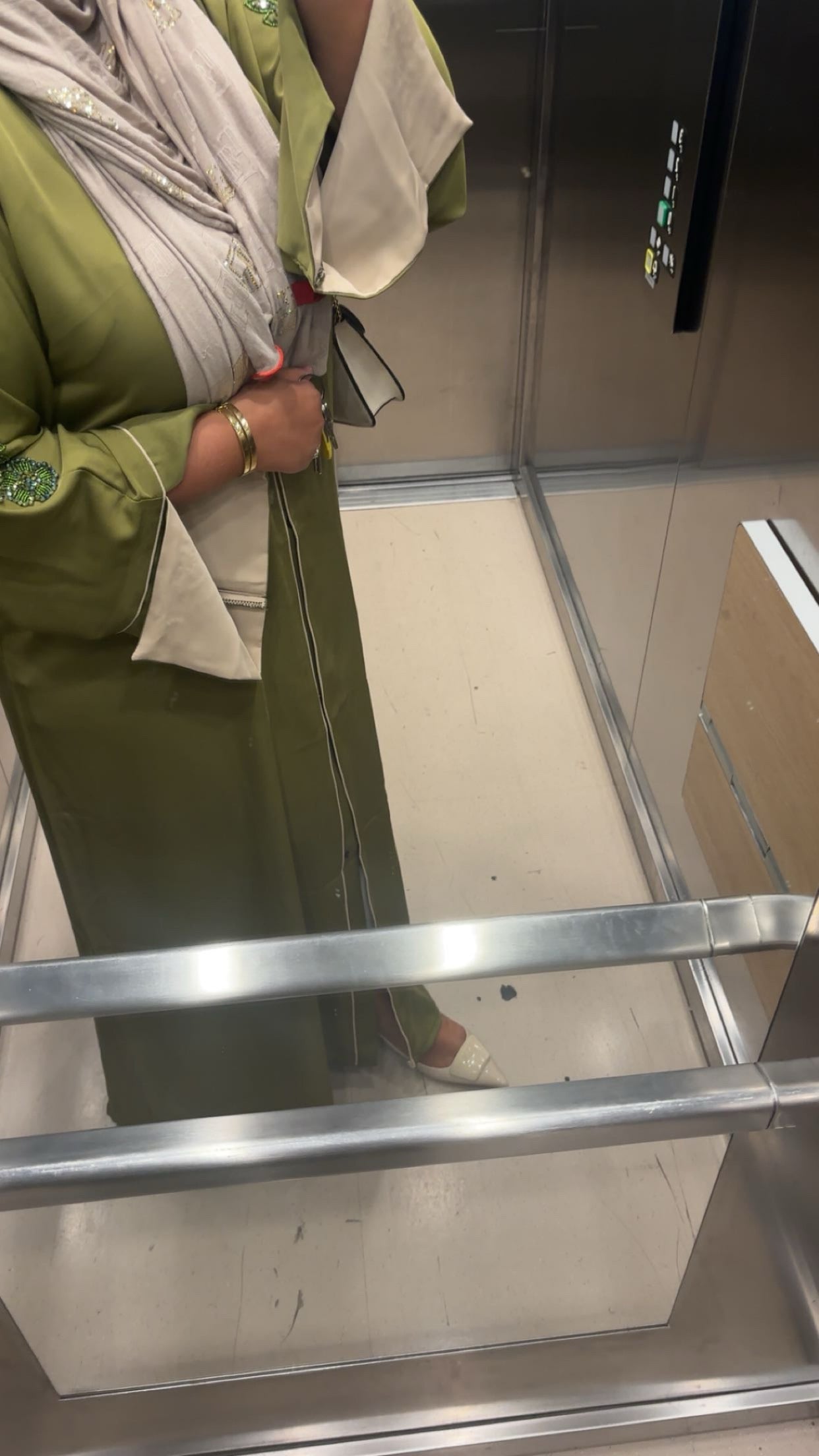 ABAYA TESNIM VERT HENNÉ/BEIGE