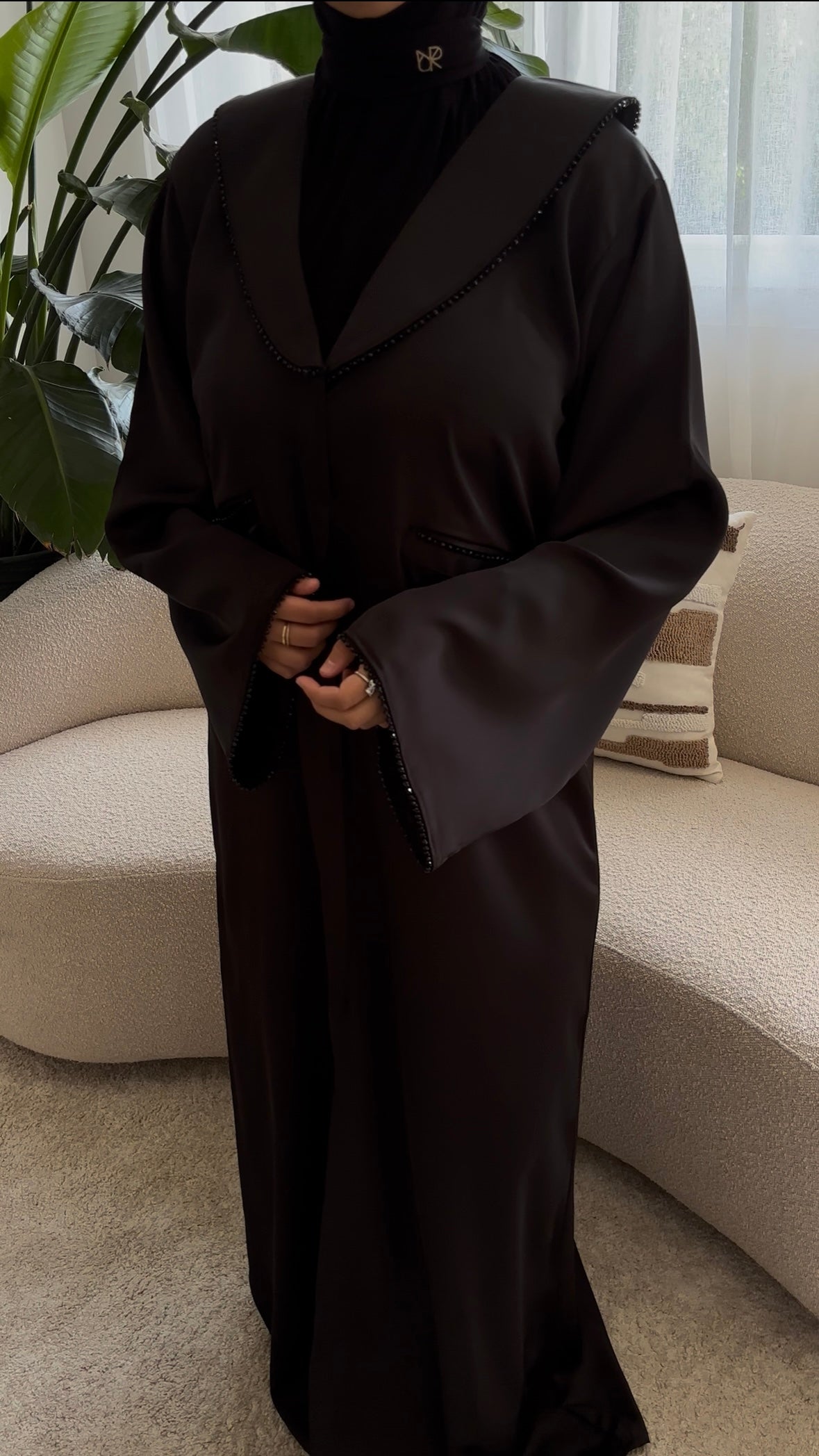 SATIN BLAZER BLACK