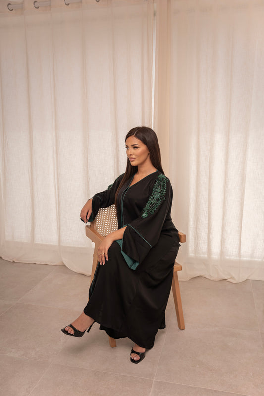 ABAYA TESNIM NOIR ET VERTE