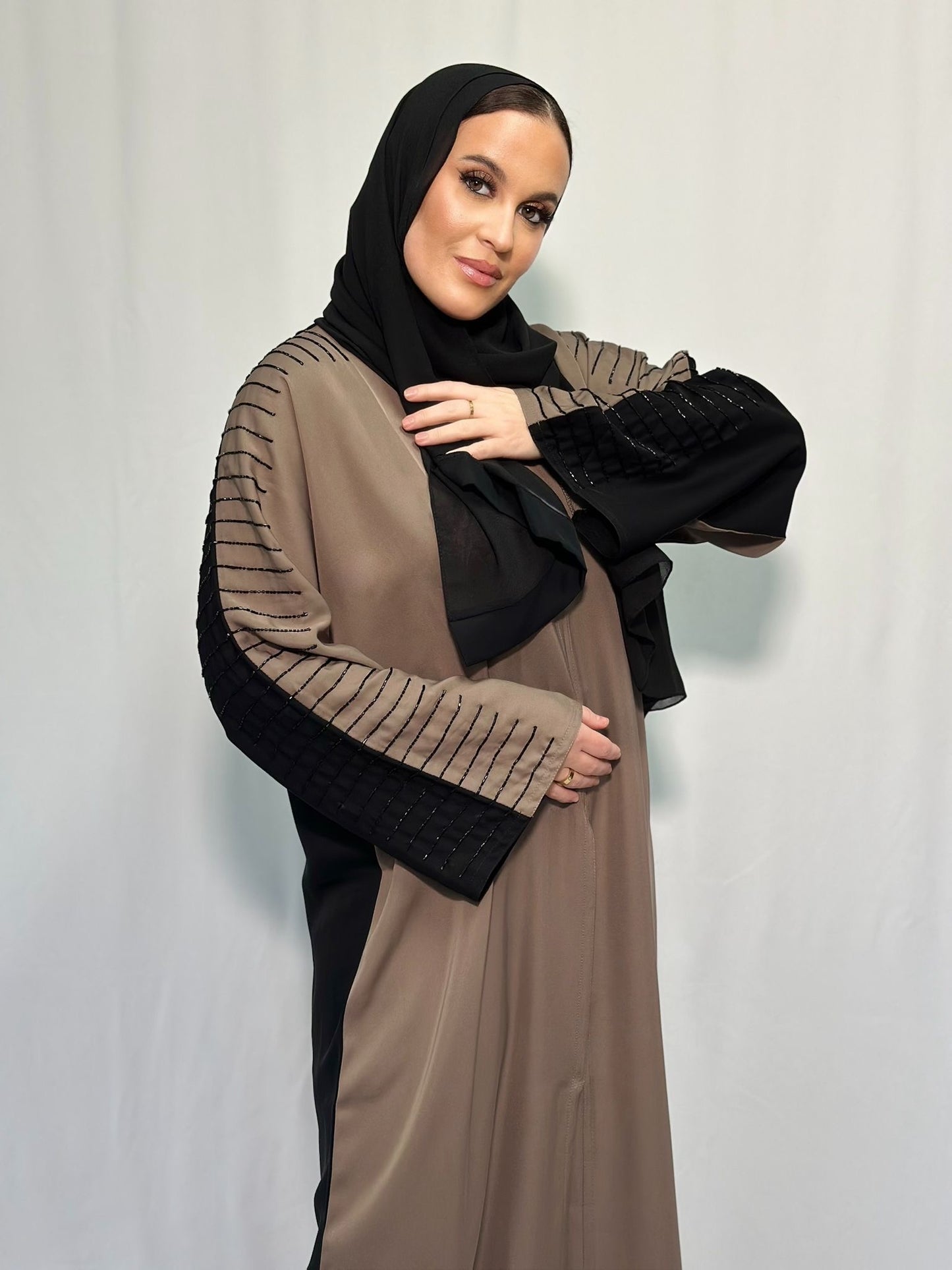 ABAYA MUZDAWIJ