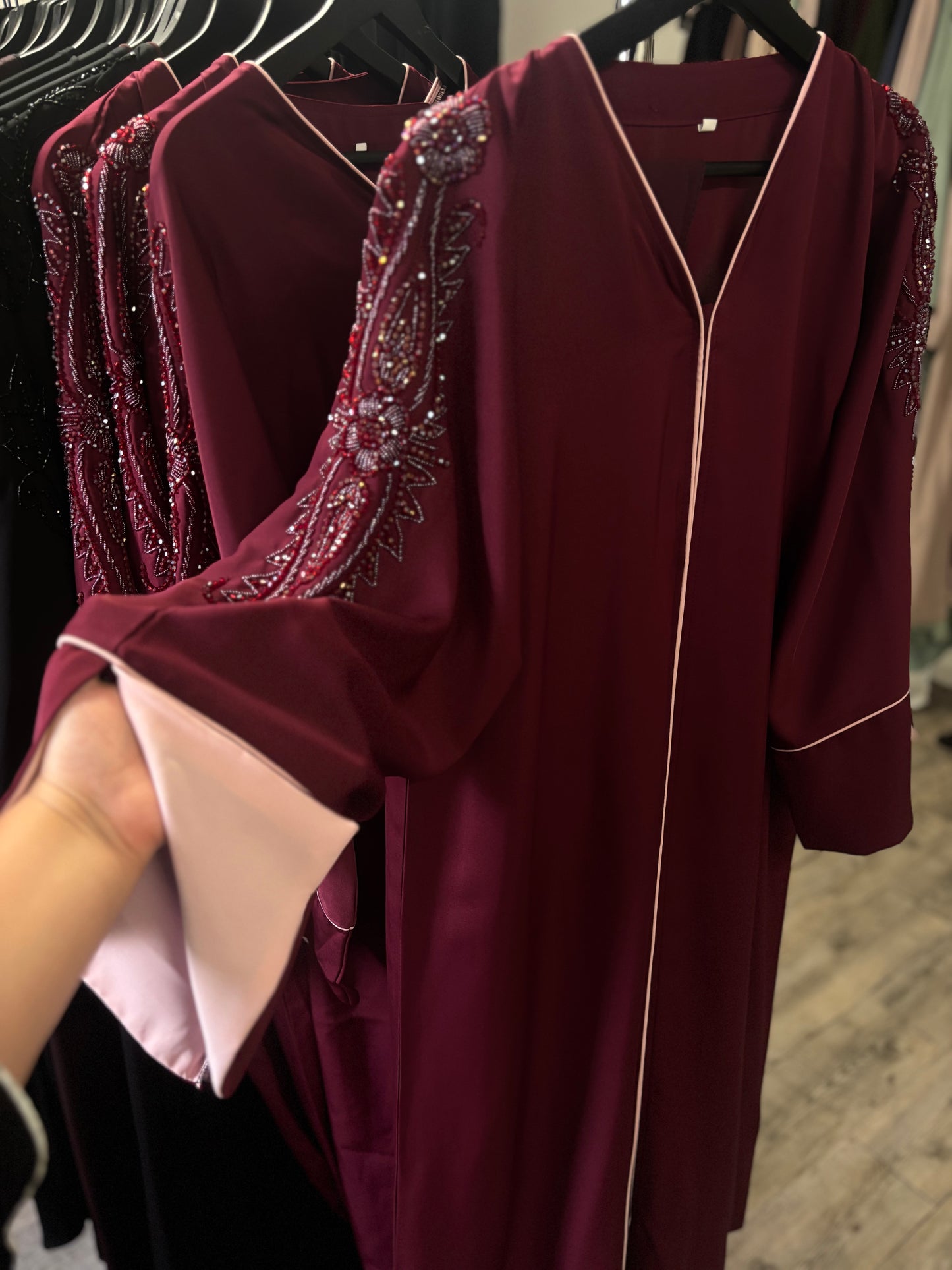 ABAYA TESNIM BORDEAUX/ROSE POUDRÉE