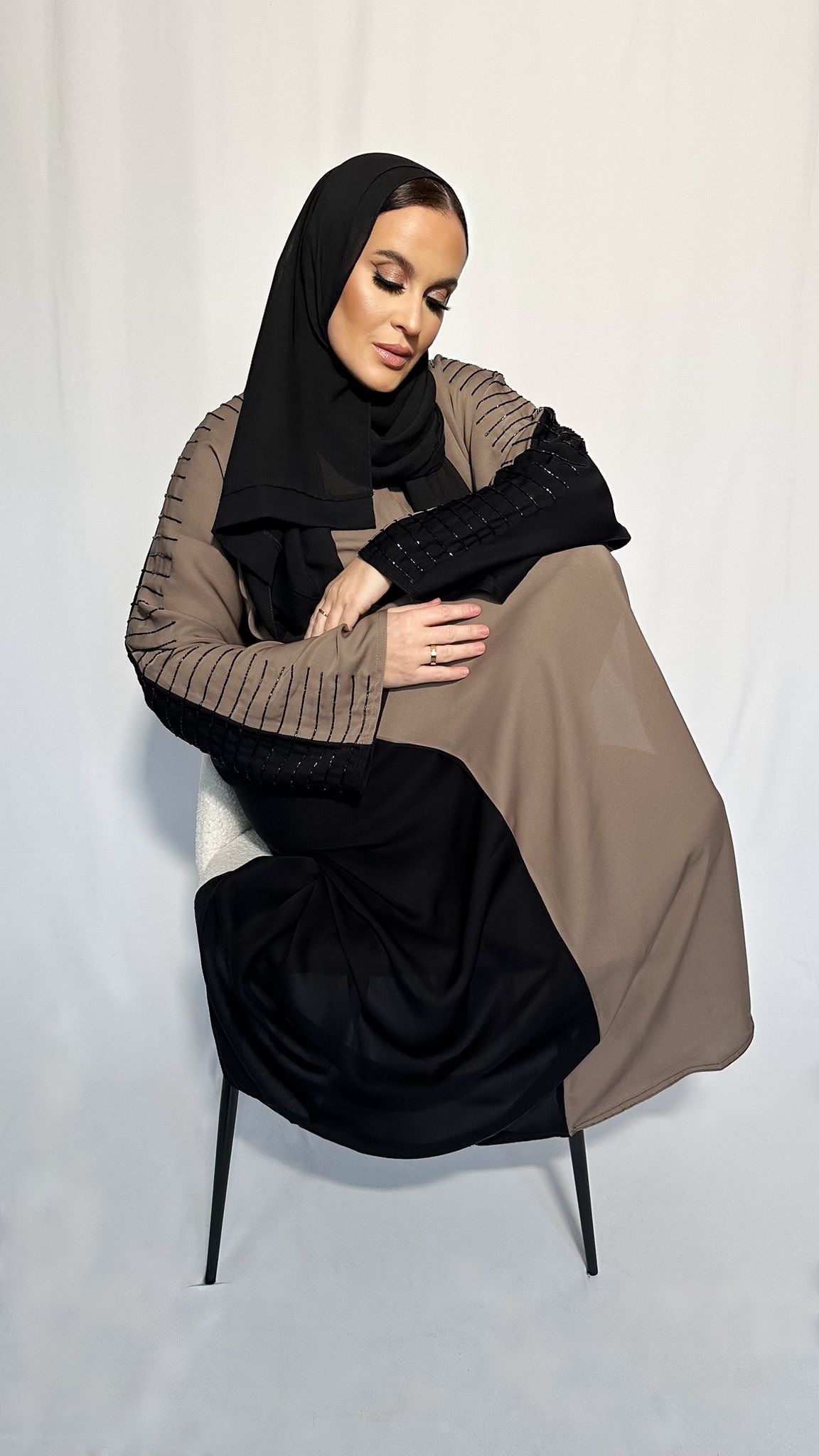ABAYA MUZDAWIJ